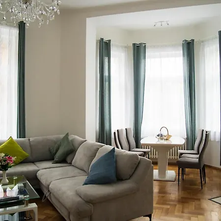 Apartment Class In Carlsbad Bulharska Street