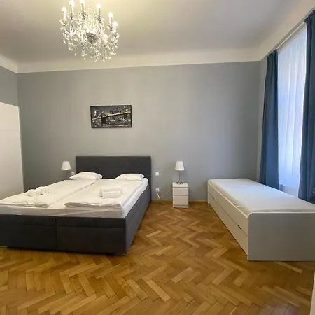 Apartment Class In Carlsbad Bulharska Street *